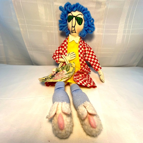 Vintage Hallmark Maxine Soft Doll Missing Her Don’t Worry Be Crabby Pin - Picture 2 of 12